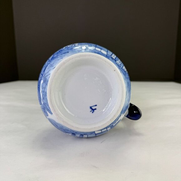 Vintage Blue White Asian Design Porcelain Pitcher Vase - Picture 7 of 9